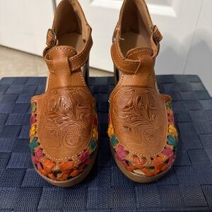 Colorful Embossed Leather Women's Shoes